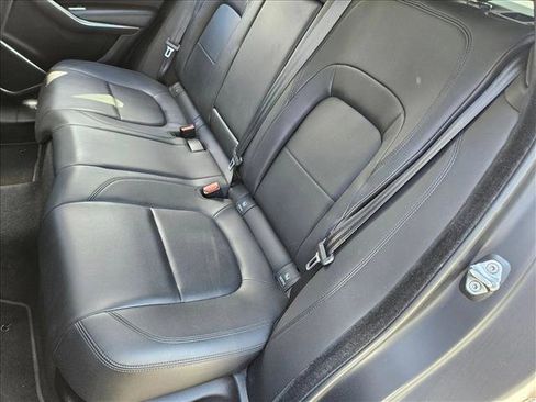 Used 2021 Jaguar F-PACE image 15