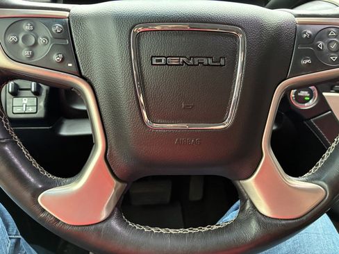 Used 2018 GMC Yukon Denali w/ Open Road Package image 10