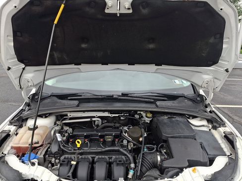 Used 2013 Ford Focus SE FWD image 27