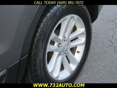 Used 2013 Ford Explorer XLT AWD/4WD image 35