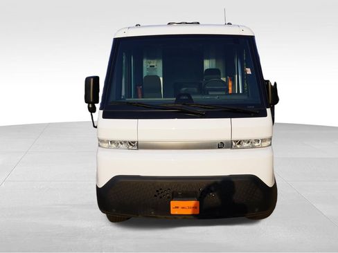 Used 2024 Chevrolet Brightdrop 400 w/ Commercial Equipment Package AWD/4WD image 12