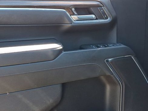 Used 2024 Chevrolet Silverado 1500 LT AWD/4WD image 23