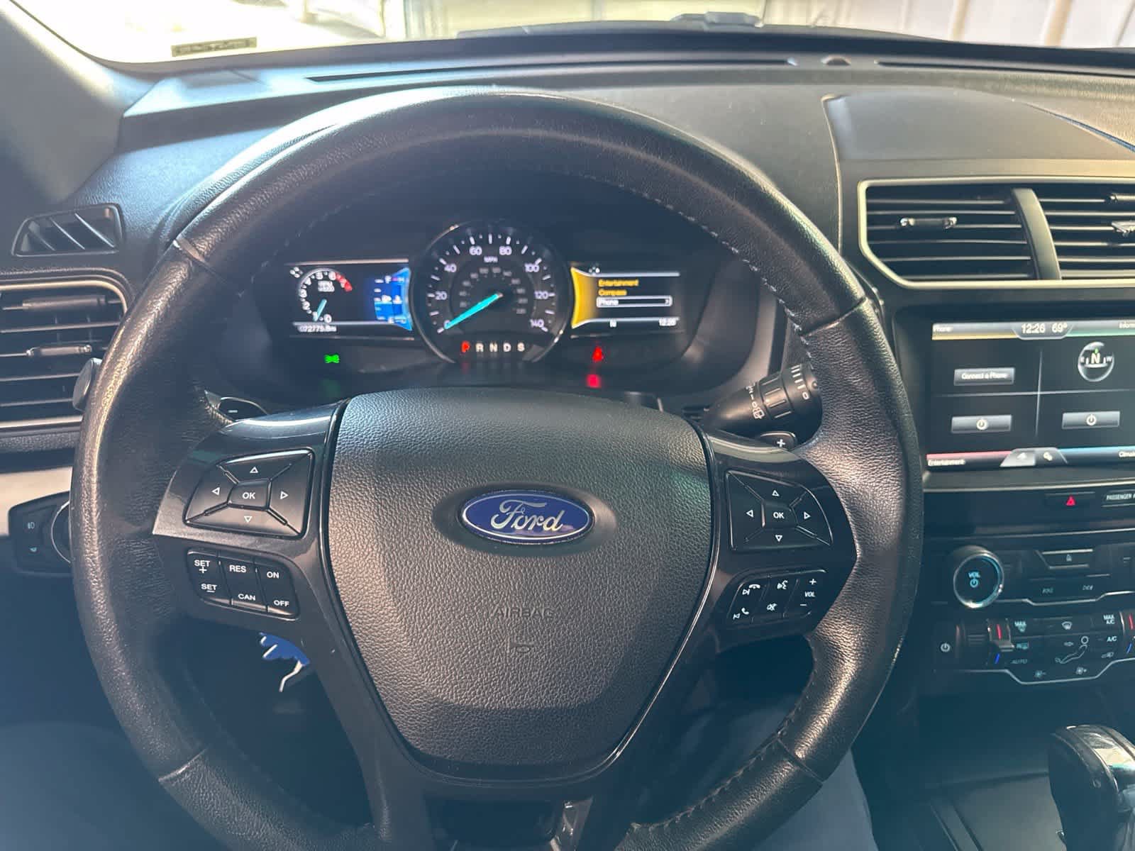 Used 2016 Ford Explorer XLT w/ Equipment Group 201A FWD image 25
