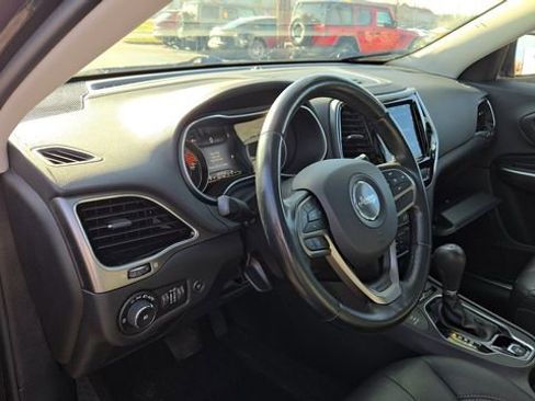 Certified 2020 Jeep Cherokee Limited image 10