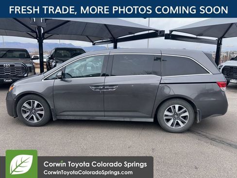 Used 2015 Honda Odyssey Touring image 3