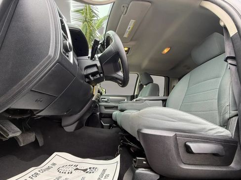 Used 2016 RAM 1500 Classic SLT RWD image 29
