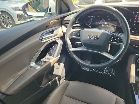 Certified 2025 Audi Q5 Premium w/ Convenience Package AWD/4WD image 13