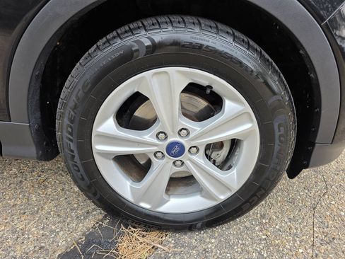 Used 2015 Ford Escape SE FWD image 42