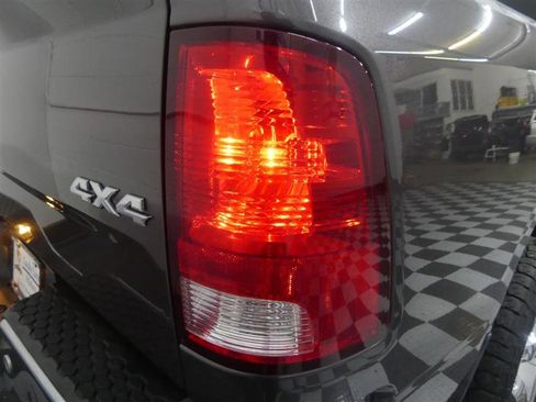 Used 2017 RAM 1500 Big Horn image 16