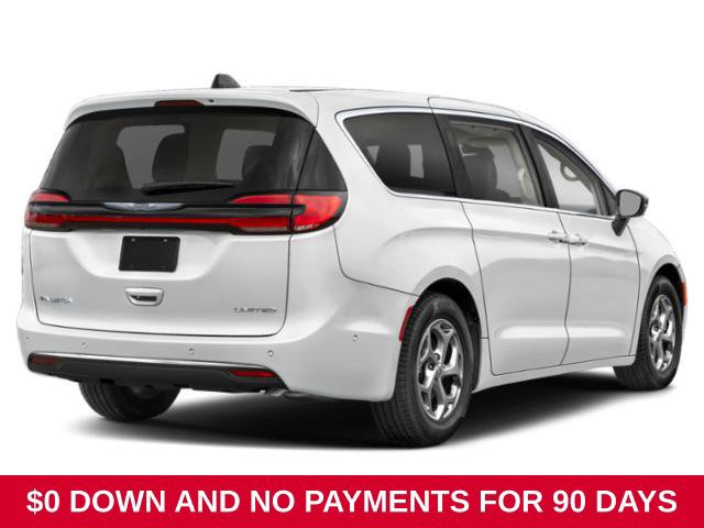 Used 2026 Chrysler Pacifica Limited FWD image 5