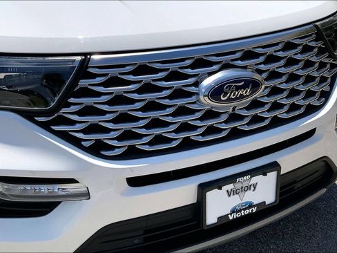Used 2020 Ford Explorer Platinum w/ Premium Technology Package AWD/4WD image 30