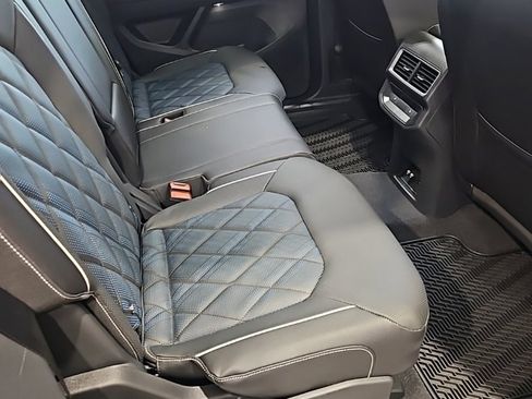 New 2026 Volkswagen Atlas Cross Sport SEL Premium R-Line image 17