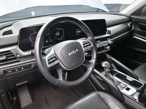 Used 2023 Kia Telluride S w/ S Sunroof Package FWD image 20