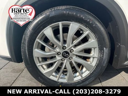 Certified 2024 INFINITI QX50 Luxe image 13