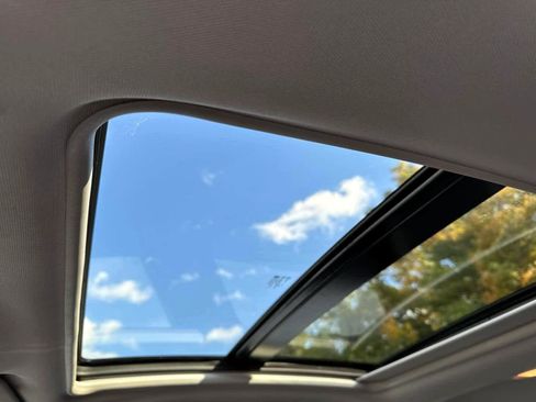 Used 2023 Chevrolet Malibu LT image 17