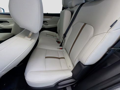 Used 2025 MAZDA CX-90 3.3 Turbo S w/ Premium Package image 13