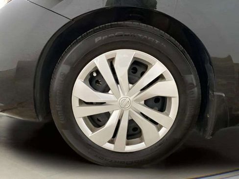 Used 2021 Nissan Versa S image 94