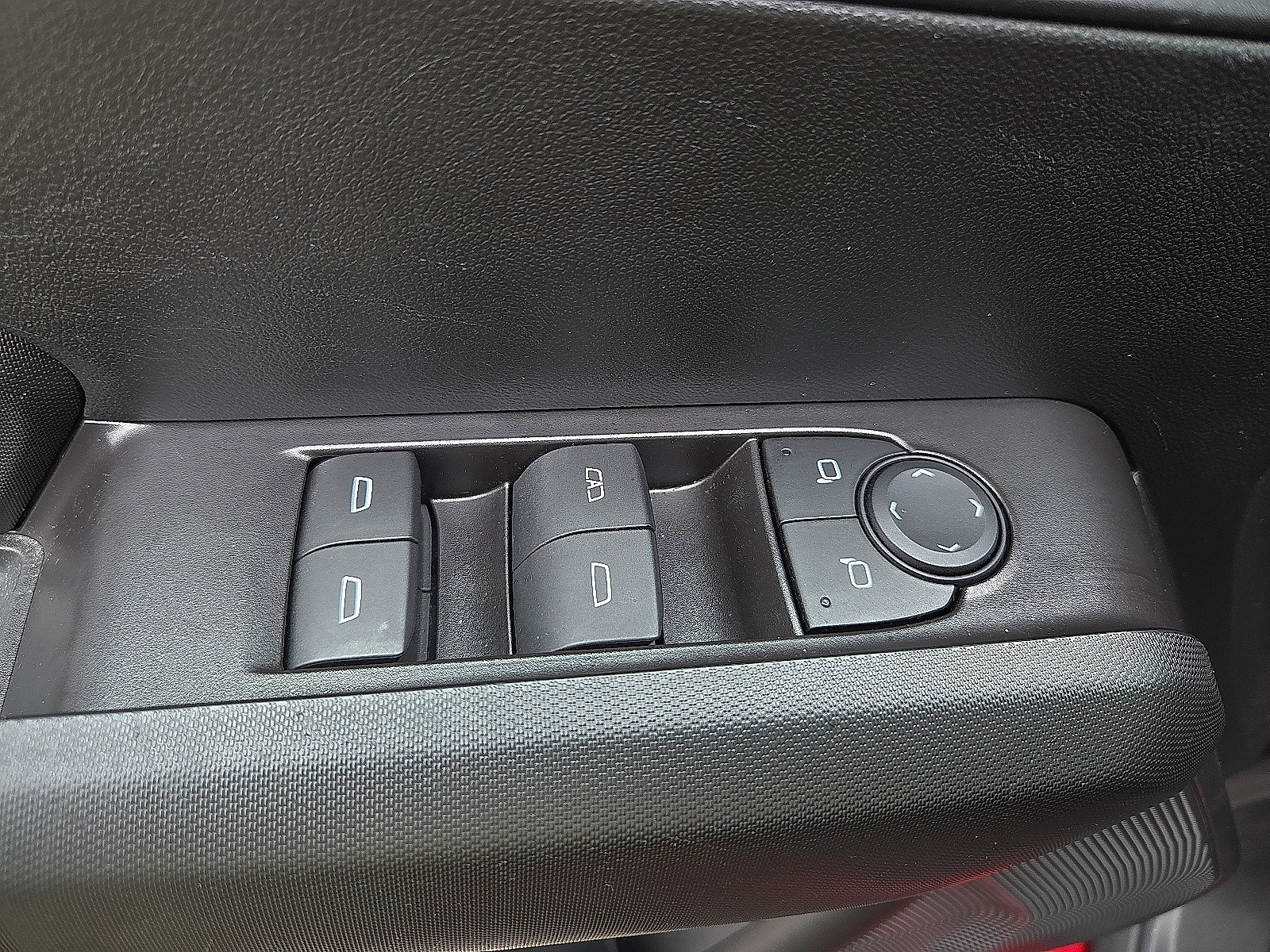 Used 2024 Chevrolet Colorado Trail Boss w/ Advanced Trailering Package AWD/4WD image 15