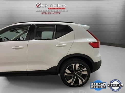 Used 2025 Volvo XC40 B5 Plus image 94
