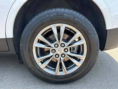 Used 2023 Cadillac XT5 Premium Luxury image 10