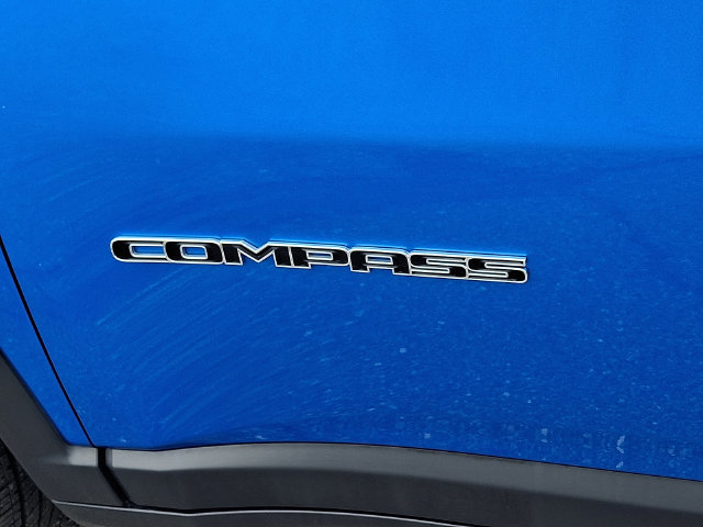 Certified 2024 Jeep Compass Latitude AWD/4WD image 29