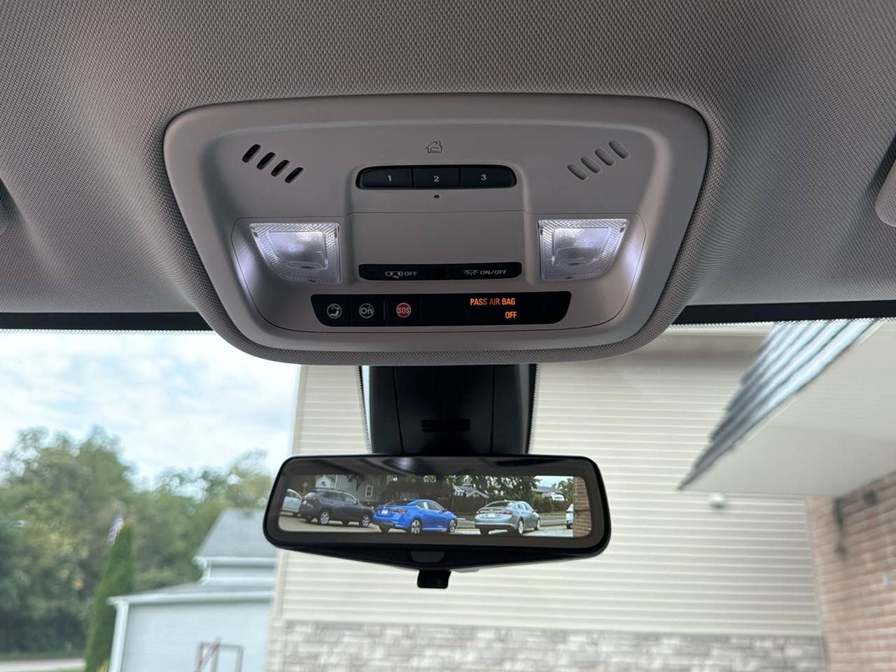 Used 2019 Chevrolet Traverse Premier FWD image 14