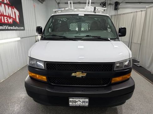 Used 2018 Chevrolet Express 2500 w/ Driver Convenience Package RWD image 2