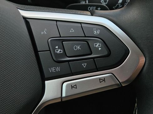 Used 2024 Volkswagen Atlas SE FWD image 28