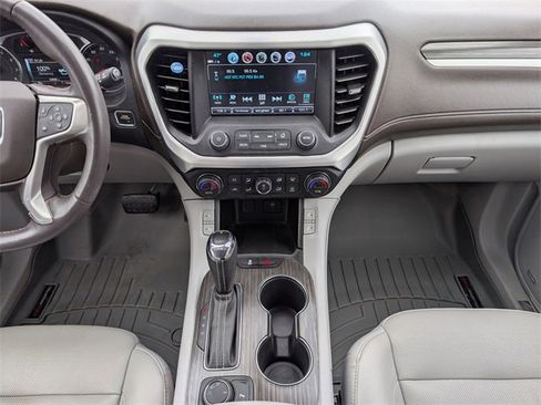 Used 2019 GMC Acadia SLT image 7