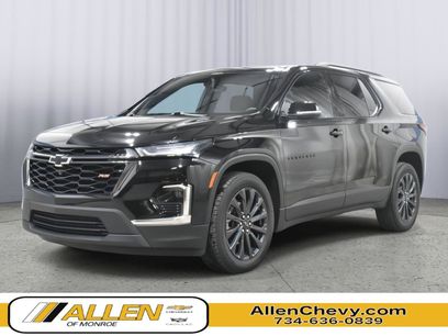 Used 2023 Chevrolet Traverse RS w/ LPO, Floor Liner Package