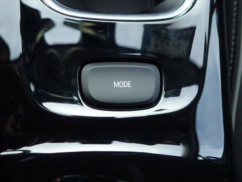 Used 2023 Buick Envision Avenir AWD/4WD image 25