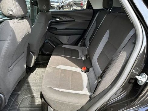 Certified 2024 Chevrolet TrailBlazer LT w/ LT Cold Weather Package FWD image 14