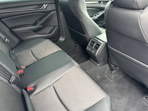 Used 2021 Honda Accord Sport image 29
