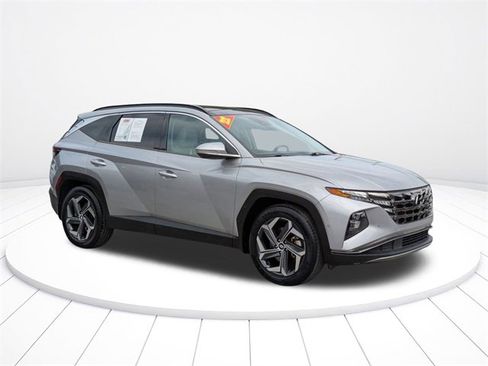 Used 2022 Hyundai Tucson Limited image 2