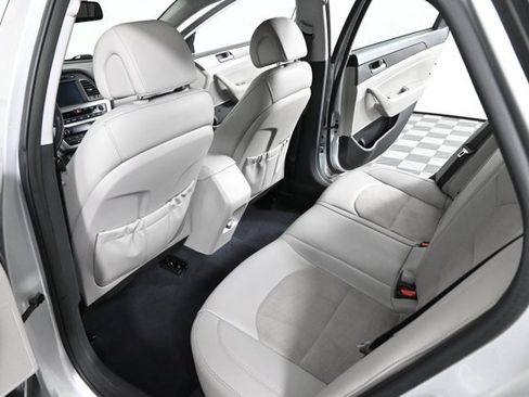 Used 2015 Hyundai Sonata Sport w/ Option Group 04 image 14