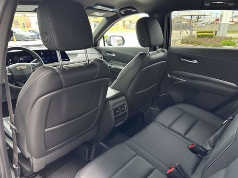 Certified 2025 Cadillac XT4 Premium Luxury AWD/4WD image 26