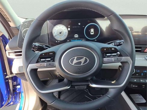New 2026 Hyundai Elantra Limited FWD image 12
