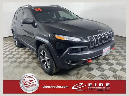 Used 2014 Jeep Cherokee Trailhawk w/ Leather Interior Group AWD/4WD image 1