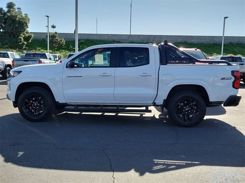 Used 2025 Chevrolet Colorado Z71 w/ Midnight Edition image 32