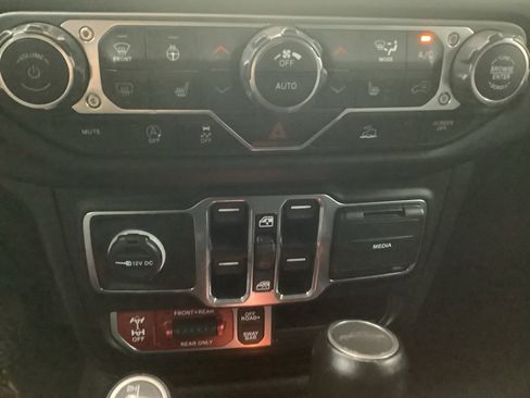 Used 2021 Jeep Gladiator Rubicon image 23