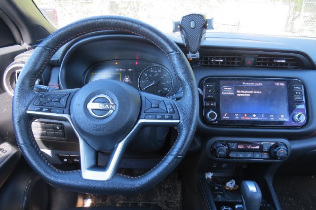 Used 2022 Nissan Kicks SR w/ Premium Package FWD image 14