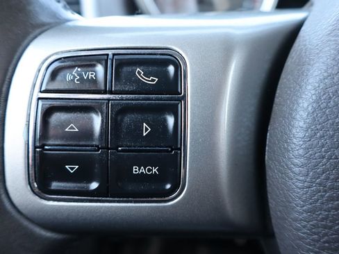 Used 2012 Jeep Grand Cherokee Laredo image 29