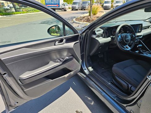 Used 2023 Kia K5 LXS image 14