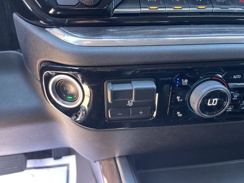 Certified 2025 Chevrolet Silverado 1500 LTZ w/ LTZ Premium Package image 30