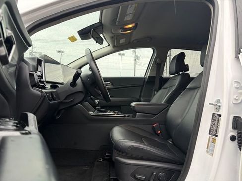 Certified 2023 Kia Sportage EX image 11