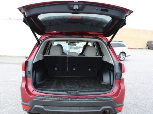 Used 2019 Subaru Forester Premium image 30