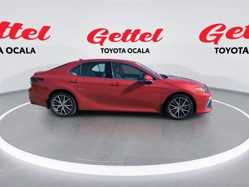 Used 2024 Toyota Camry XLE image 9