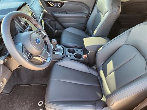 New 2025 Subaru Forester Limited image 9