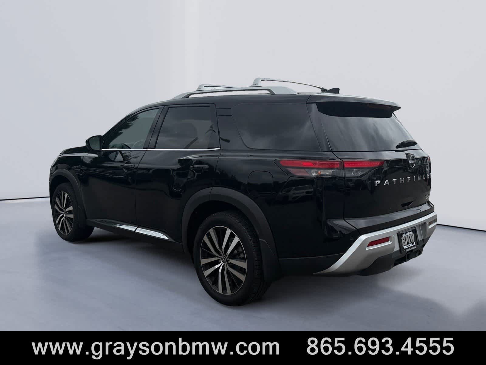 Used 2023 Nissan Pathfinder Platinum w/ Cargo Package AWD/4WD image 5