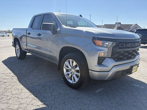 New 2024 Chevrolet Silverado 1500 Custom image 3